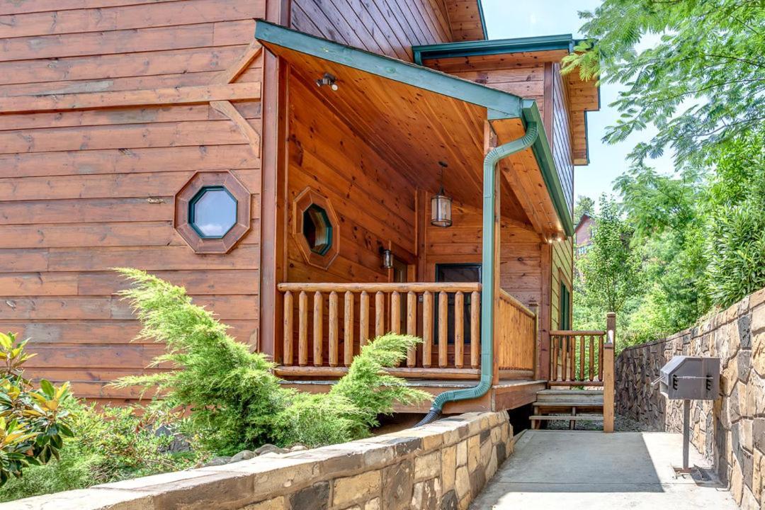 Gatlinburg Cabin With Private Hot Tub By Staycating מראה חיצוני תמונה
