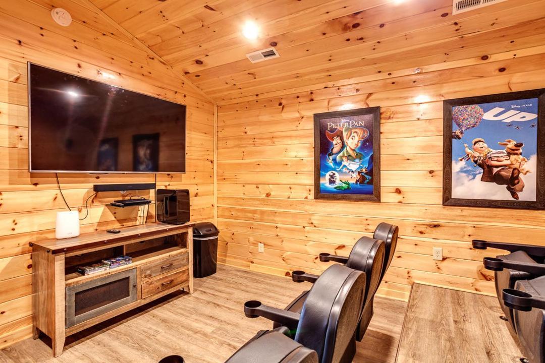 Gatlinburg Cabin With Private Hot Tub By Staycating מראה חיצוני תמונה